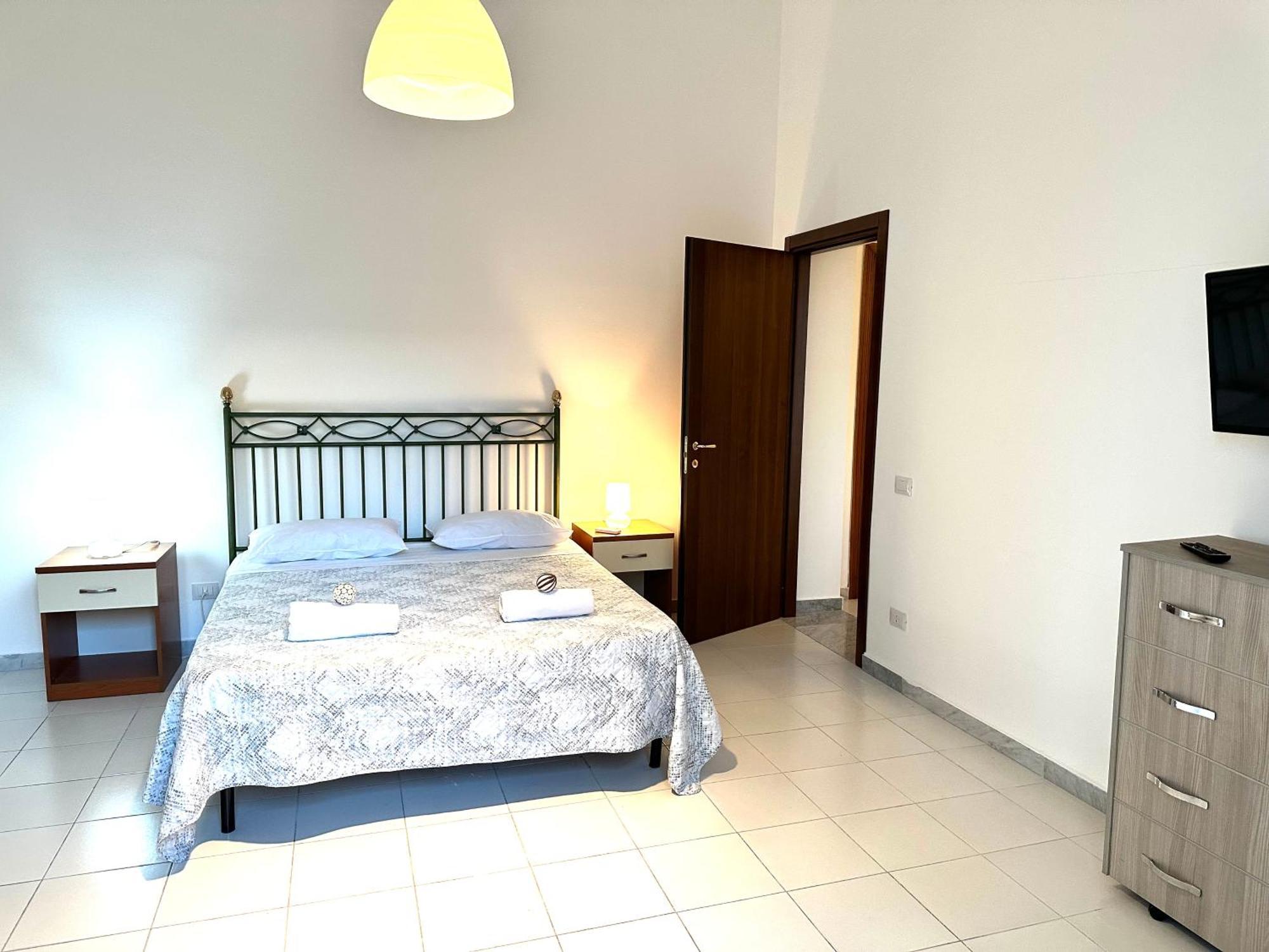 A Un Passo Dal Massimo 2 Apartment Palermo Bagian luar foto