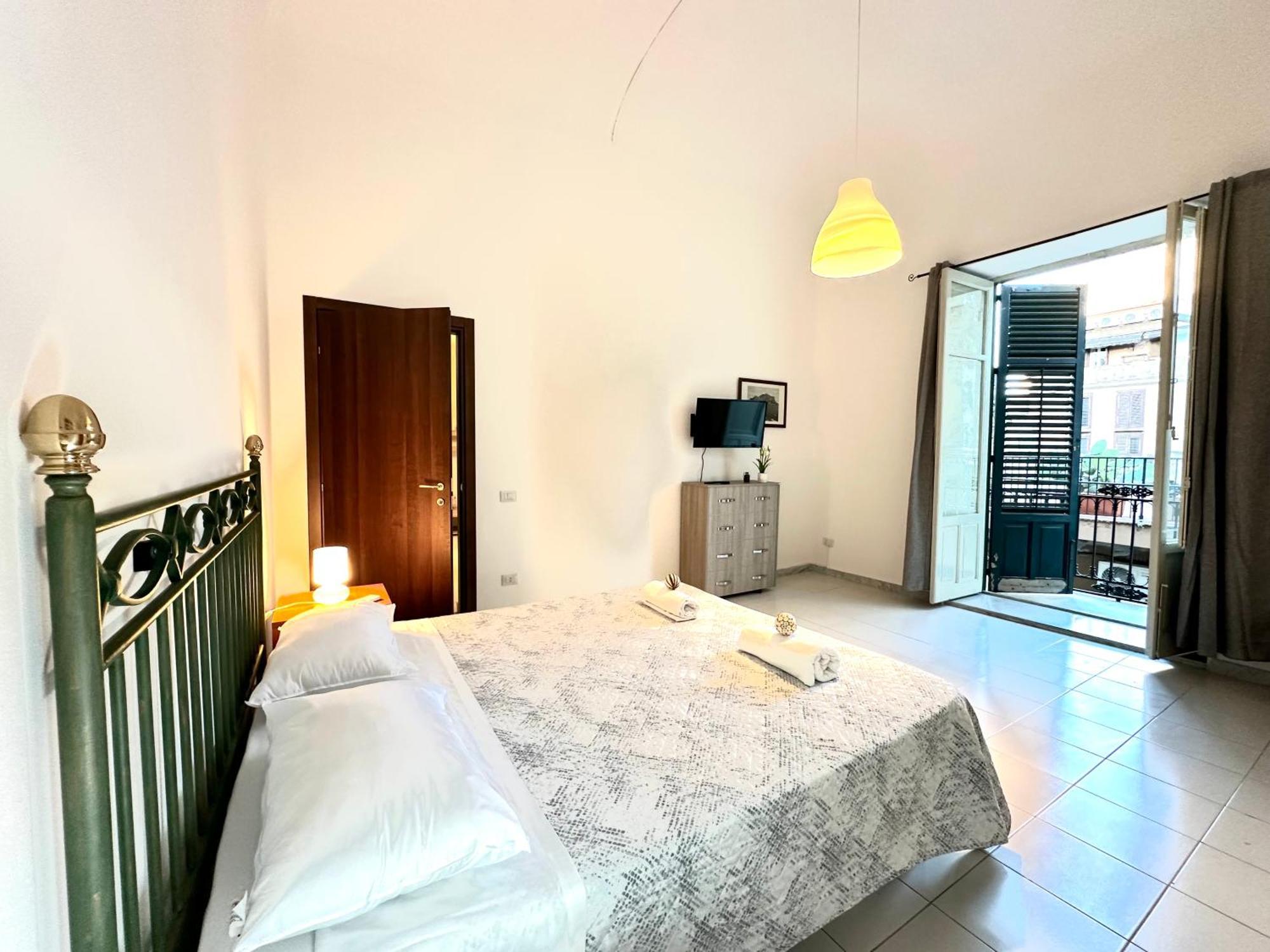 A Un Passo Dal Massimo 2 Apartment Palermo Bagian luar foto