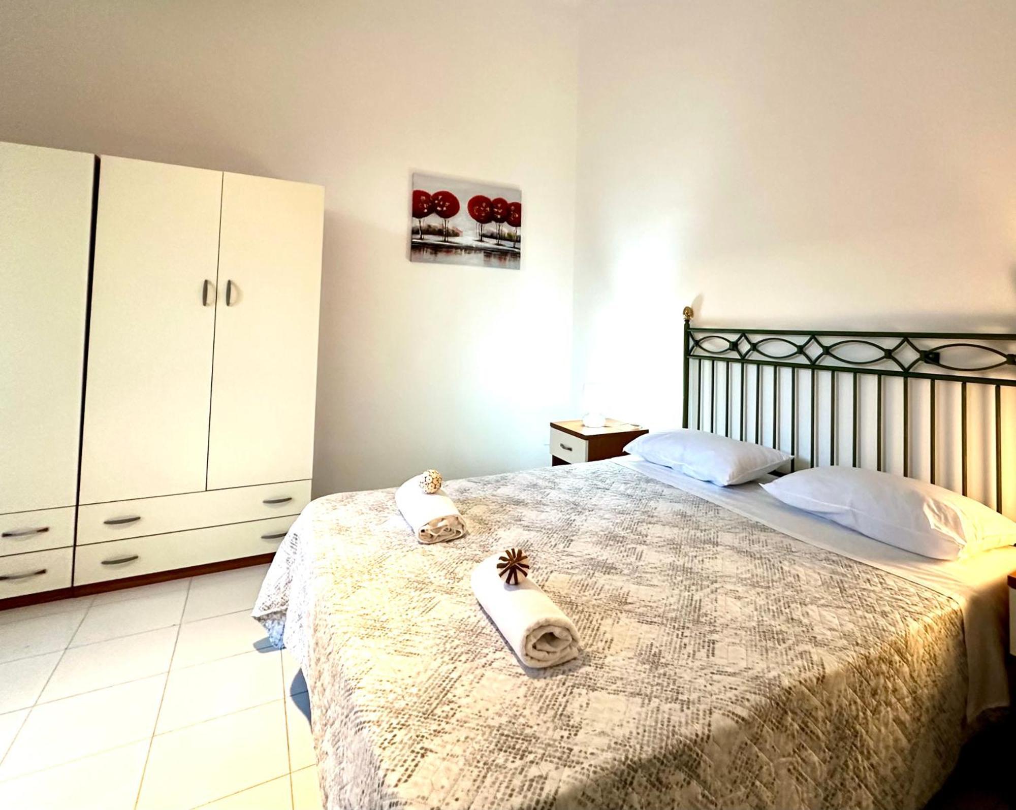 A Un Passo Dal Massimo 2 Apartment Palermo Bagian luar foto